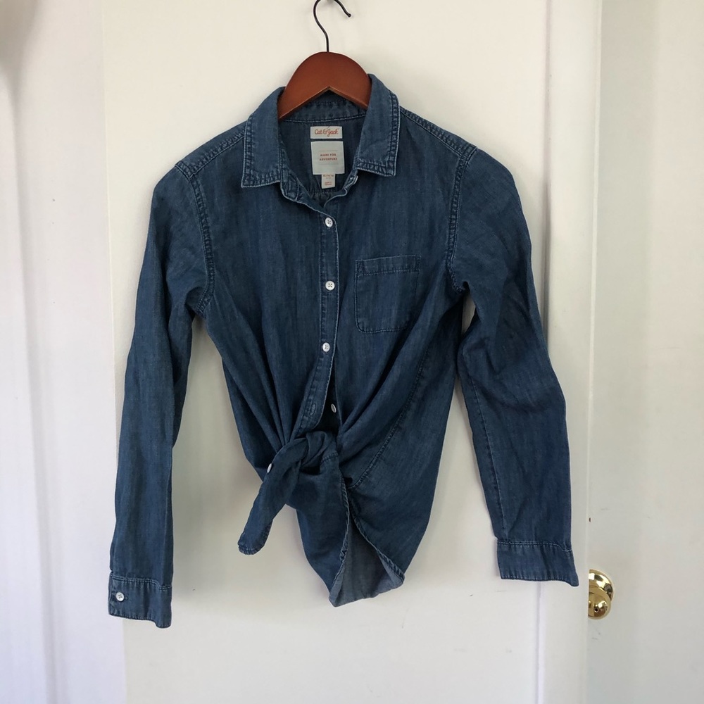 3/$15    Classy 100% cotton chambray shirt Cat & Jack XL - Picture 3 of 12